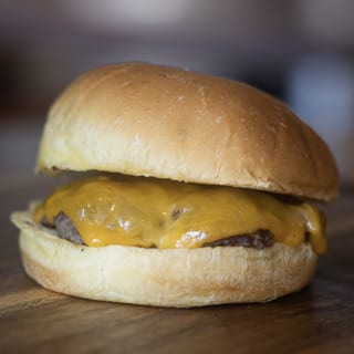 Kids Cheeseburger