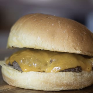 Kids Cheeseburger